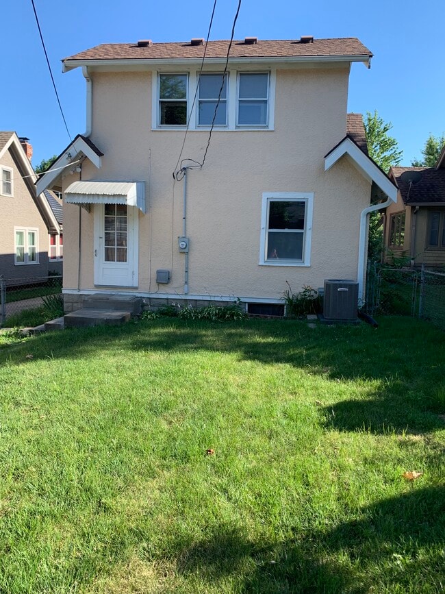 Photo - 706 E 71st Ter