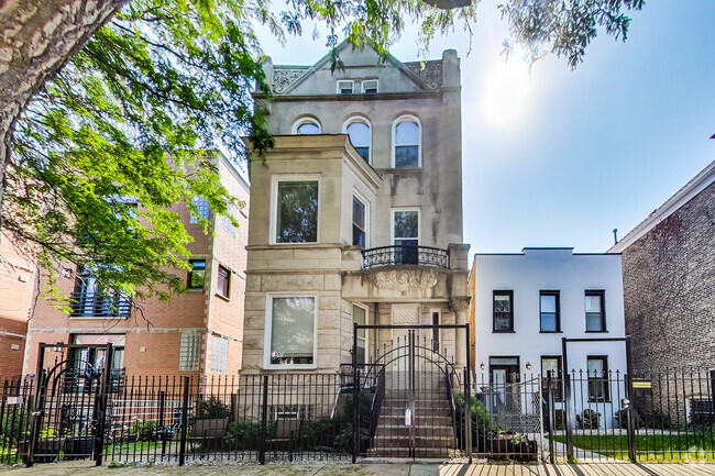 Building Photo - 1451 N Maplewood Ave Rental