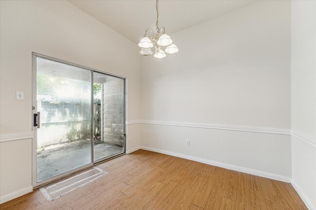 1806 Arbor Glen