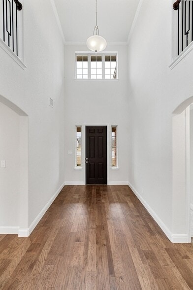 Photo - 310 Greystone Ct