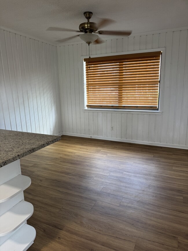 Photo - 1000 Fairlane Dr