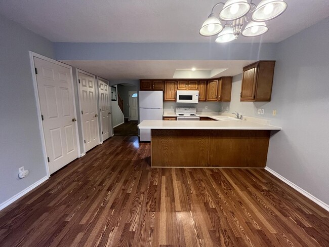 Building Photo - 141 Penny Ln