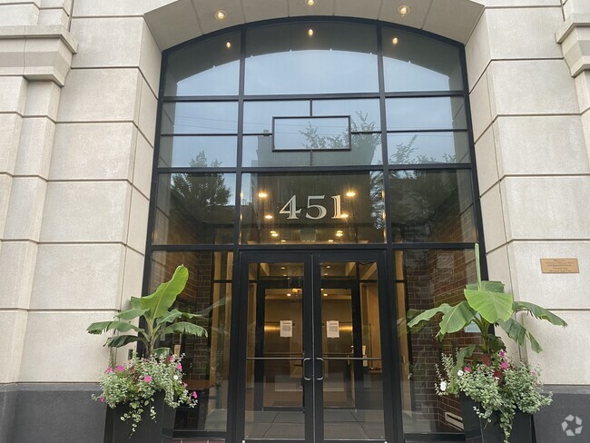 Building Photo - 451 W Huron St Unit 1412 Rental