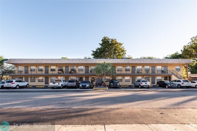 Building Photo - 1150 NE 17th Ct Unit 4 Rental