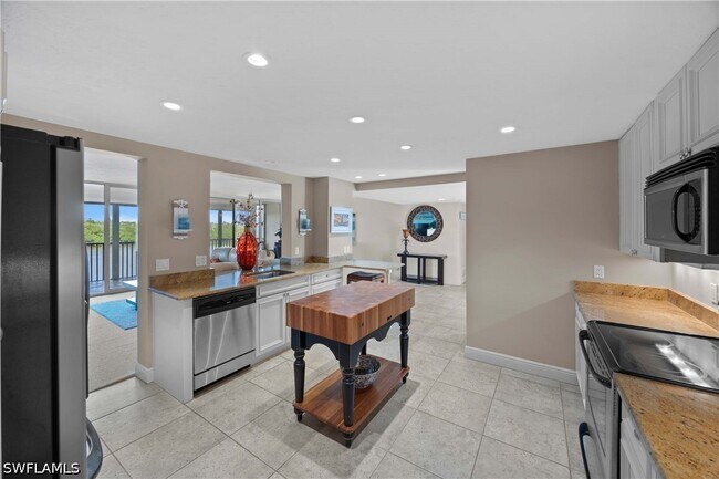 15 Bluebill Ave Unit 103AA