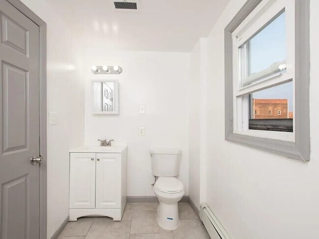 Photo - 47 Fleming Ave Unit 2,3