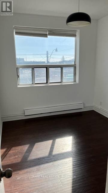 Photo - 1434 Queen St E Unité 3