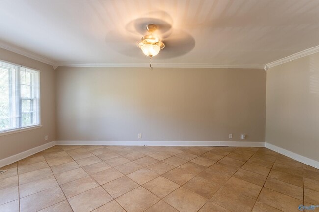 Photo - 425 Arthur St NW