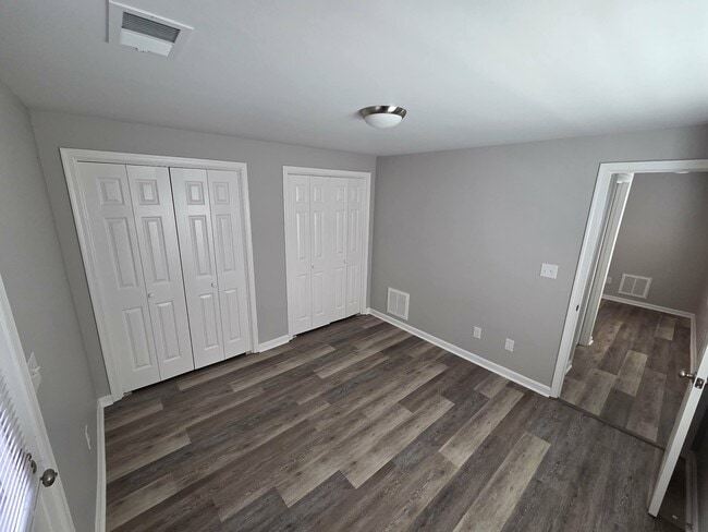 Building Photo - 923 Rose Hill Ave Unit #1