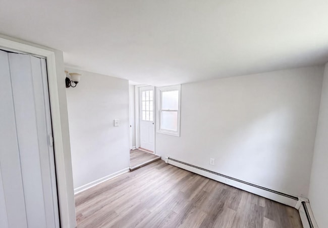 Photo - 937 Grove Ave