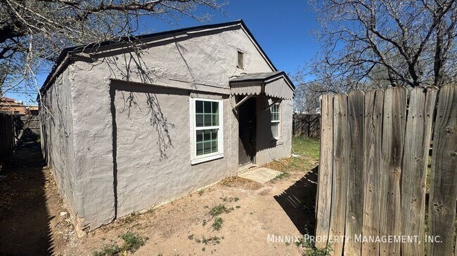 Photo - 1920 20th St Unit 2