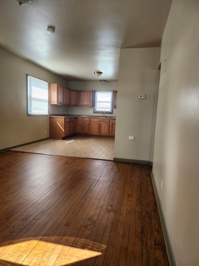 Building Photo - 4821 N 19th Pl