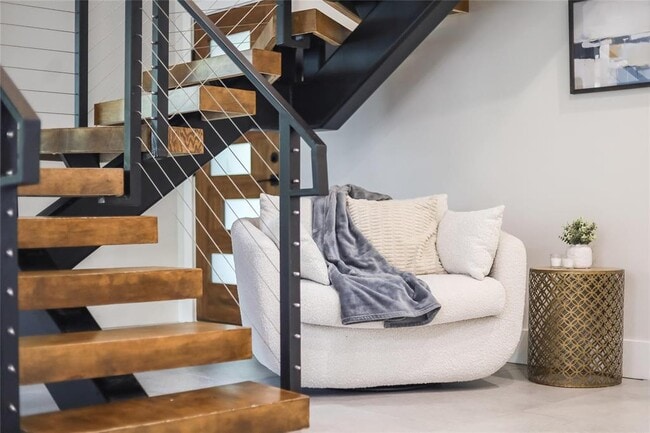 Photo - 1111 W Annie St