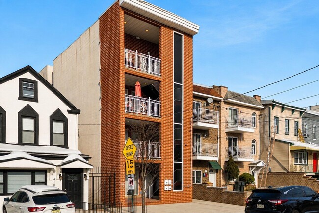 Photo - 416 2nd St Unit 1