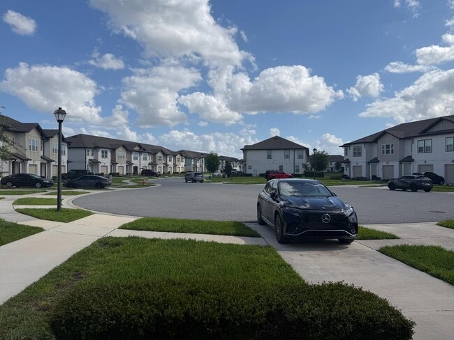 Photo - 1553 Discovery St