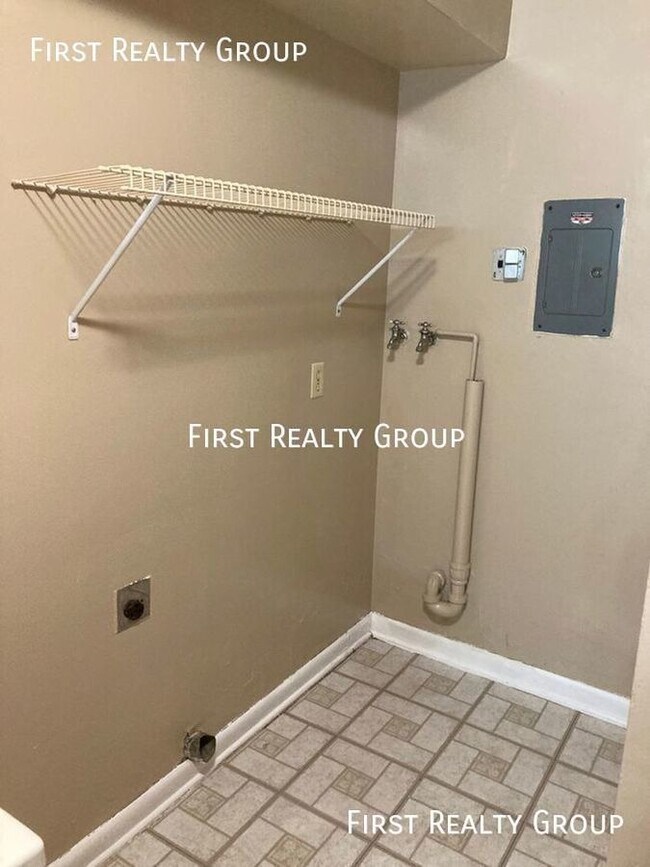 1 Bedroom Apartment for Rent, Dayton, OH. Unit Apt. B Dayton, OH