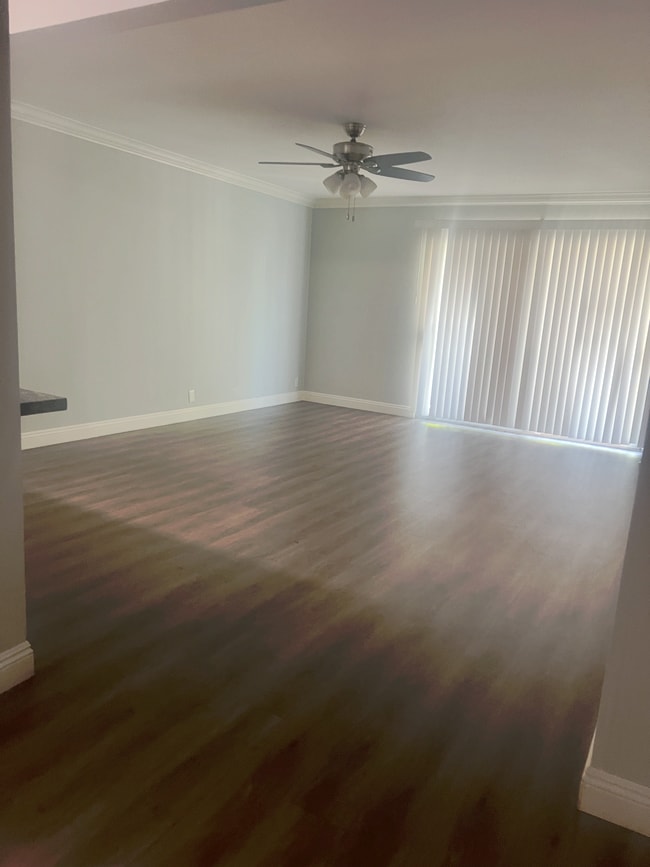Photo - 5460 White Oak Ave Condo