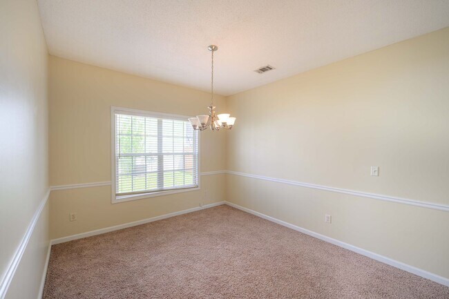 Photo - 3Bd/2.5Ba Home in South Fulton with Easy Access to Airport!
