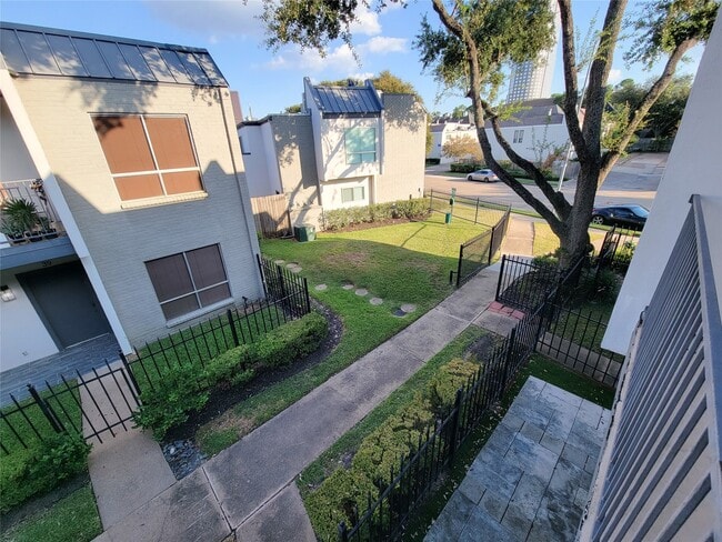 Photo - 1300 Augusta Dr Unit 41