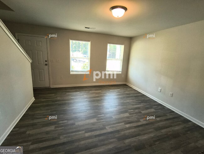 Photo - 1552 Austin Dr