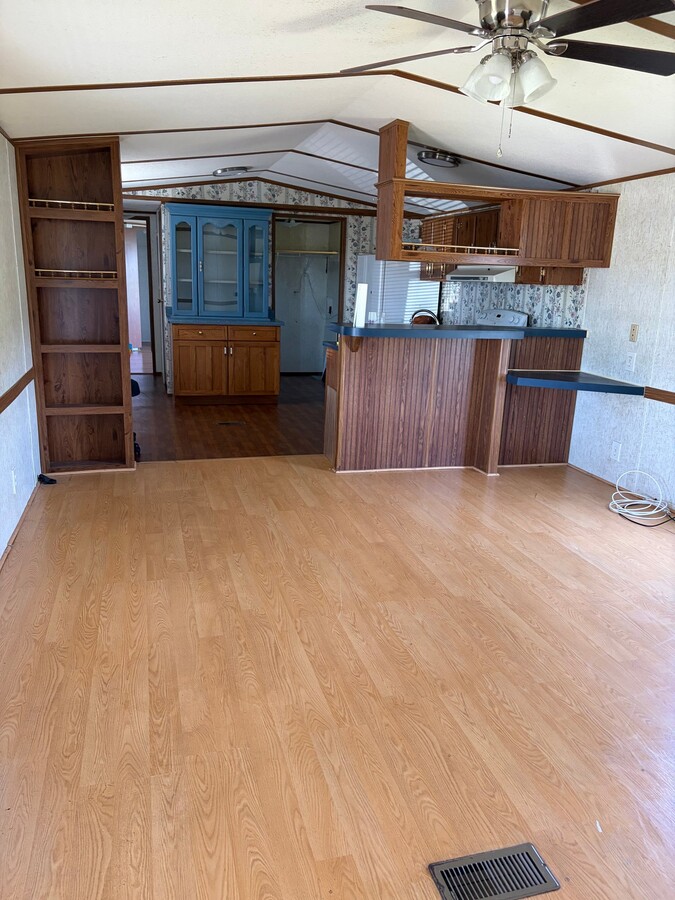 Photo - 2031 Boone Trail