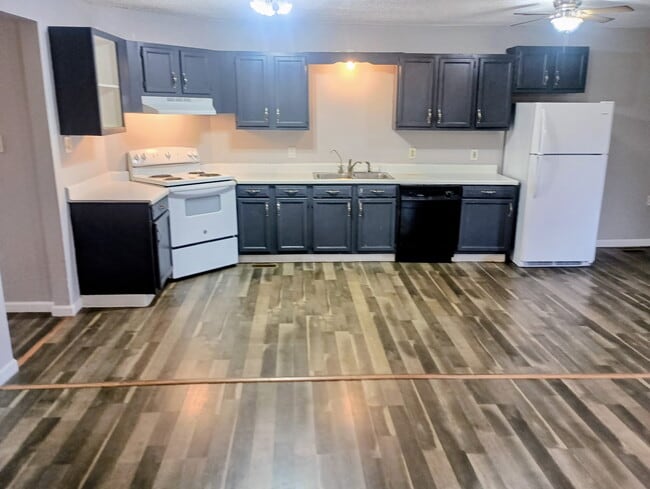 Photo - 313 Burnett Station Rd Unit 313 Burnette