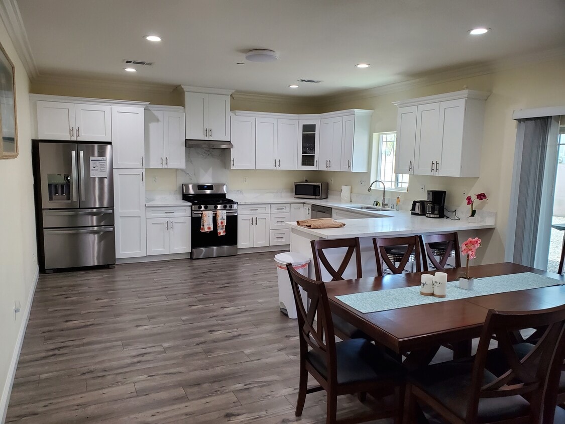 Photo - 10942 Mac St (Anaheim, CA)