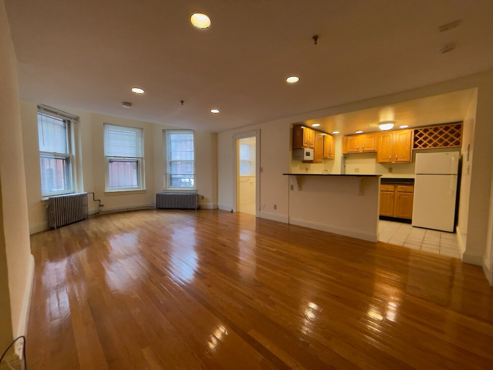 Photo - 379 Commonwealth Ave Unidad 1