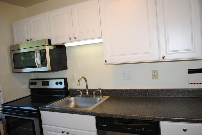 Photo - 3424 Shaw Ave Unit 02