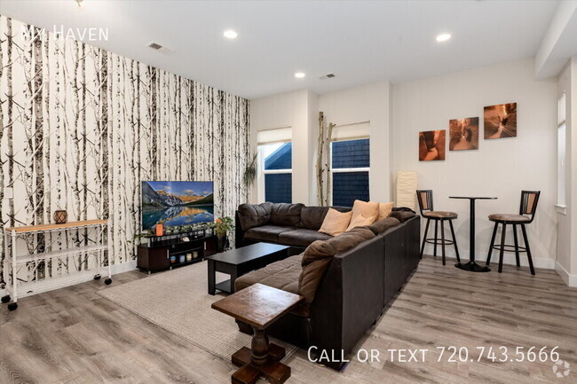 Building Photo - 2922 W 26th Ave Rental