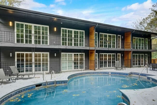 Photo - Riviera Apartments