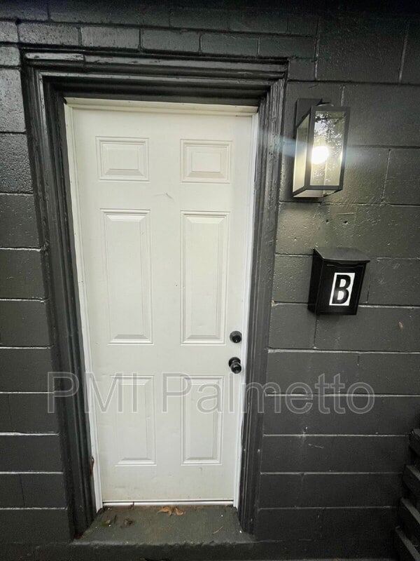 Photo - 2205 Harper St Unit B