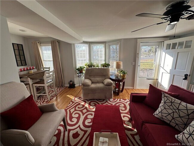 Photo - 1528 Portland-Cobalt Rd