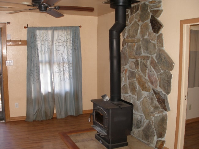 Photo - 106 Coates Ave