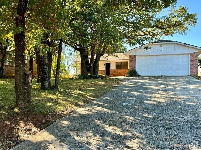 Building Photo - 1509 N Indian Meridian Rd Rental