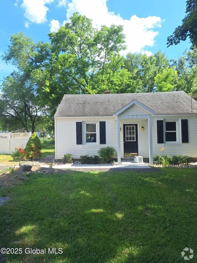 Building Photo - 2A Hillview Ave Rental