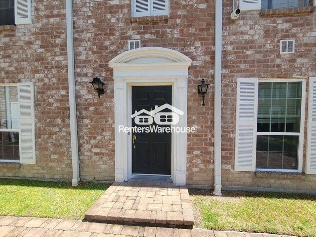 Photo - 361 N Post Oak Ln