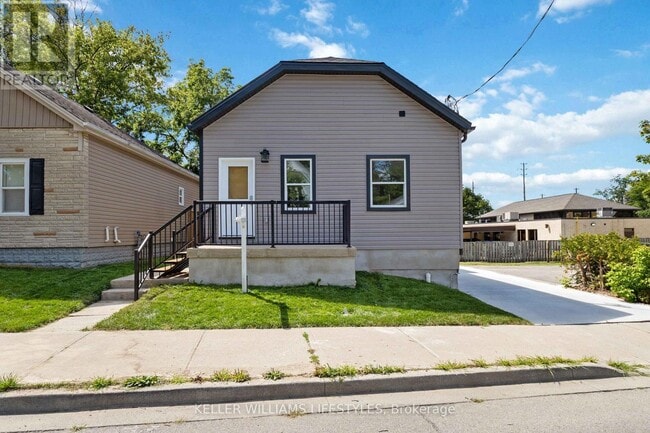 Photo - 178 Woodward Ave