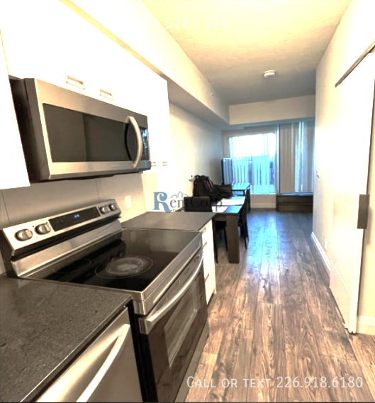 Photo - 652 Princess St