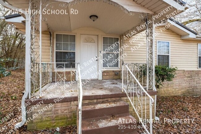 Photo - 2045 High School Rd