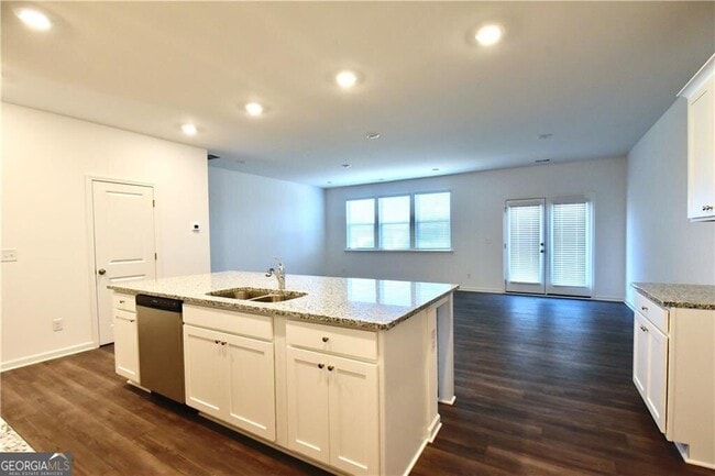 Photo - 140 Star Ct