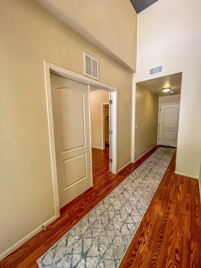 Photo - 3 Story townhome