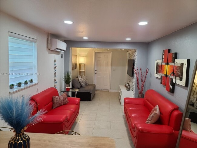 Photo - 2242 Liberty St