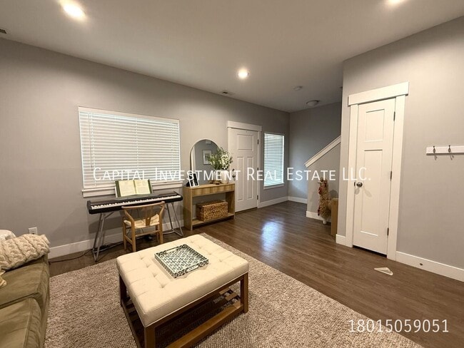 Photo - 65 S Walker Ln