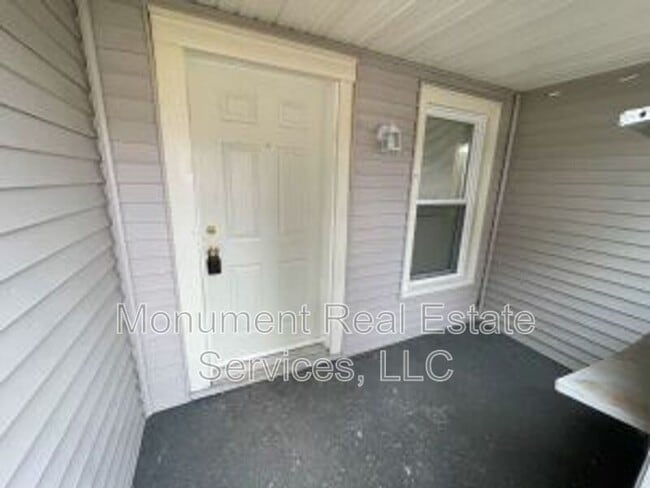 Photo - 1205 N Main St