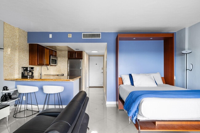 Photo - 2900 NE 30th St Unit 5B