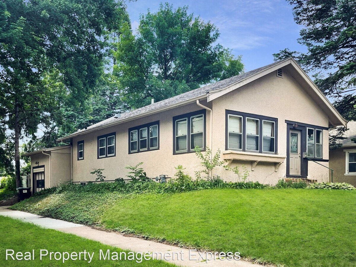3 br, 1 bath House - 1900 S Norton Ave - 3 br, 1 bath House - 1900 S Norton Ave