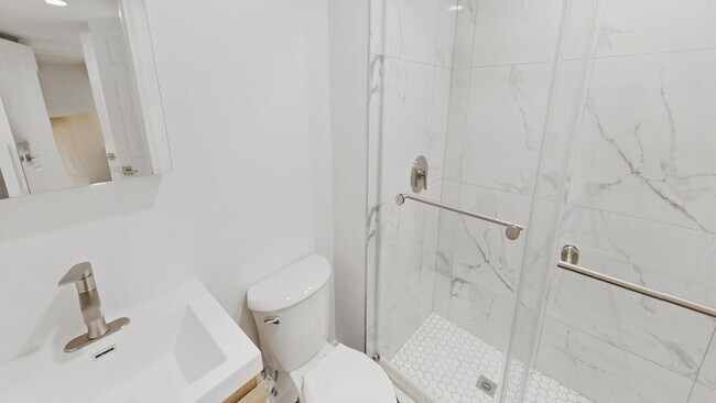 Baño reformado - 120-124 Peterborough Street