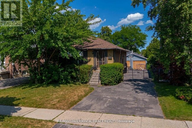 Photo - 43 Trueman Ave