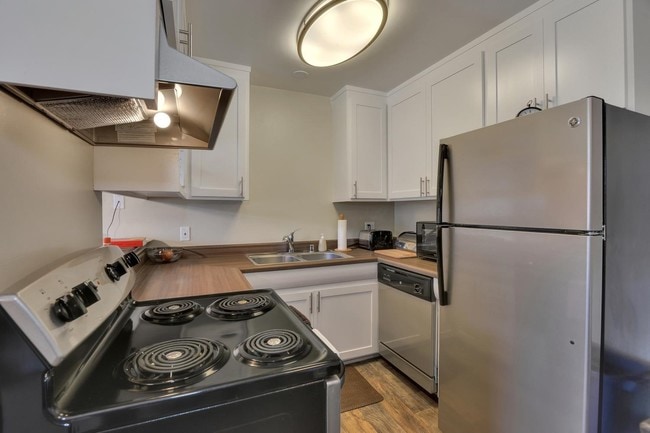 Photo - Mosaic Apartments